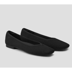 Vivaia Square-Toe V-Cut Flats (Margot 2.0) EU 39.5/US 8.5 Black